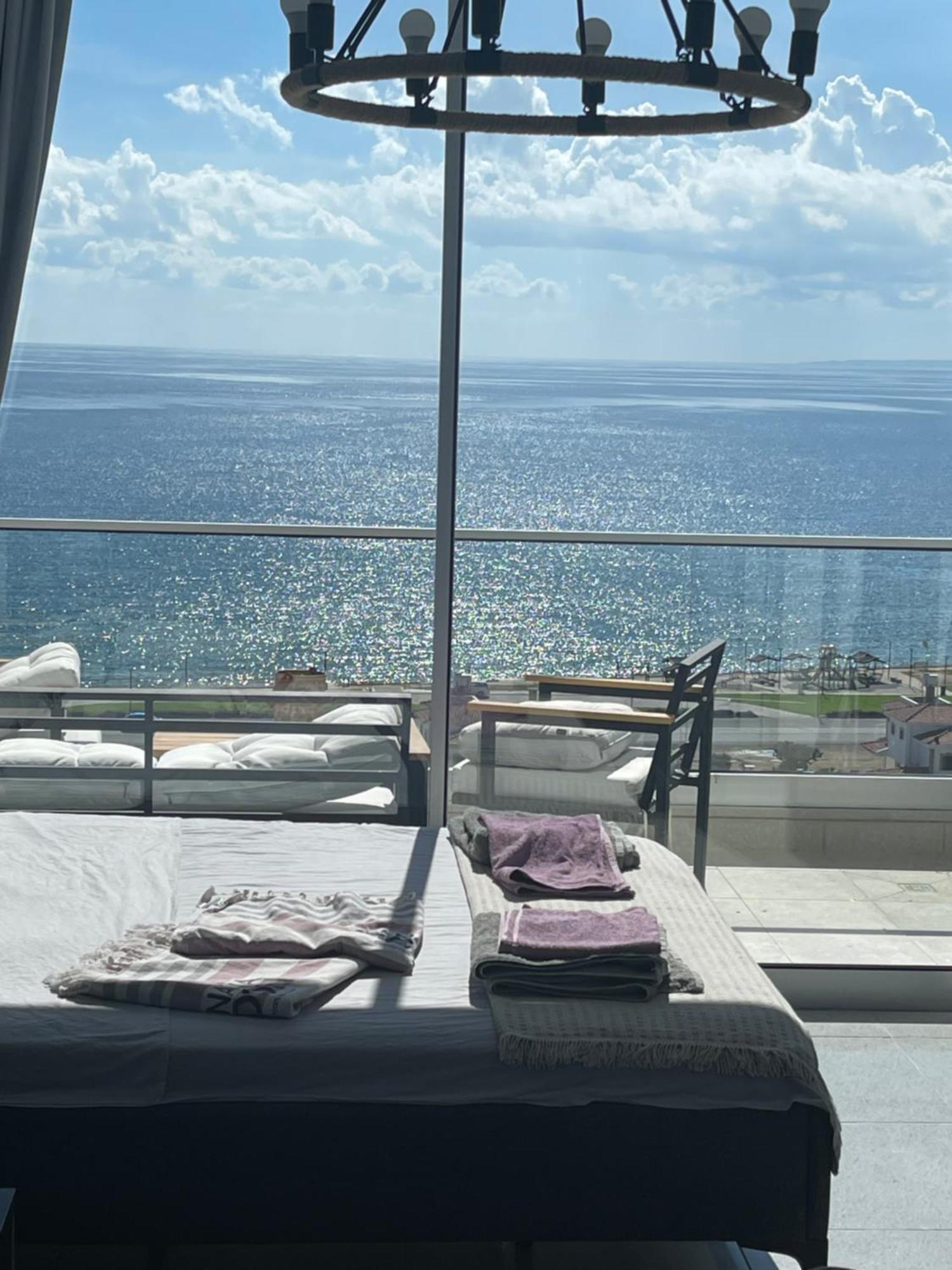 Sea View Suites By The Coast Famagusta  Exterior foto