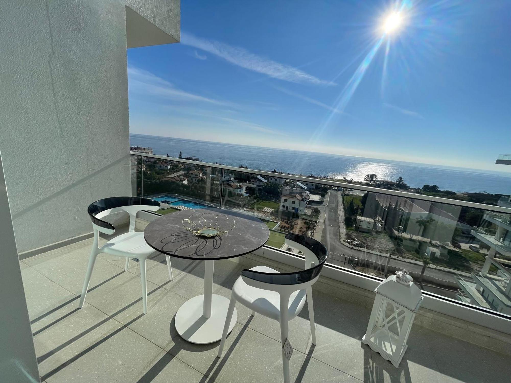 Sea View Suites By The Coast Famagusta  Exterior foto