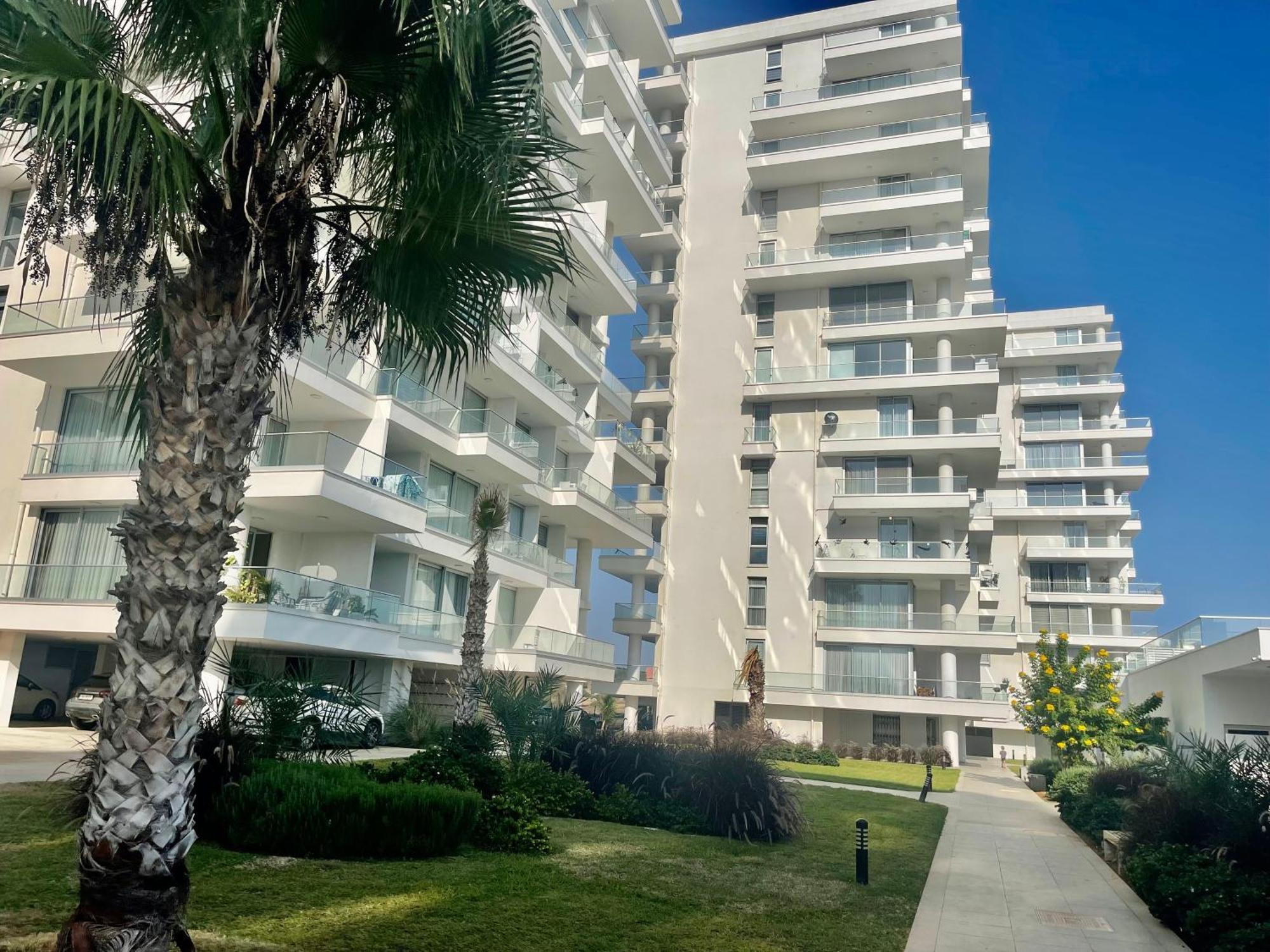 Sea View Suites By The Coast Famagusta  Exterior foto